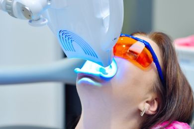 Відбілювання зубів у Торрев'єсі | Стоматологічна клініка De la Torre